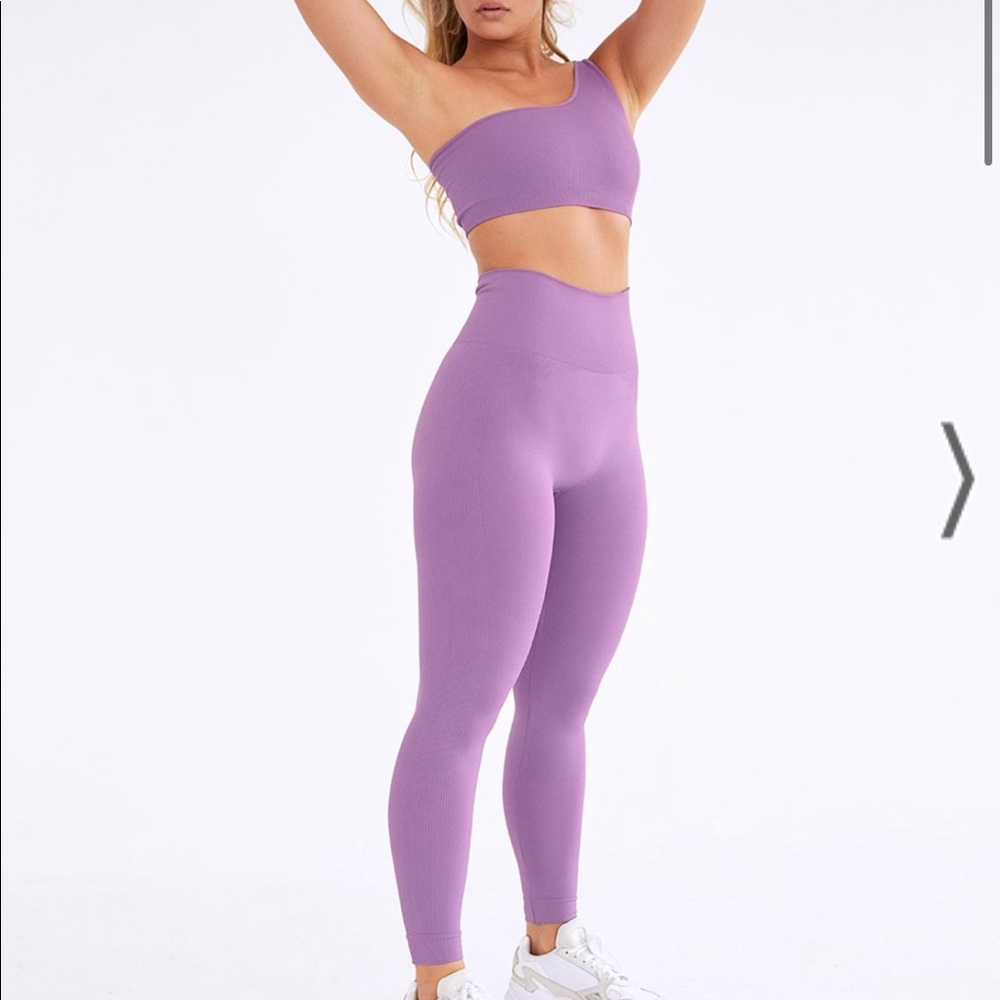 💜 Set Active Sculptflex Leggings in the color Cosmo 💜